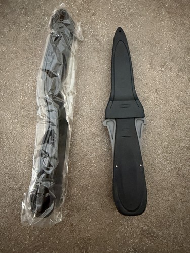 Coltello sub nero con - coltello,